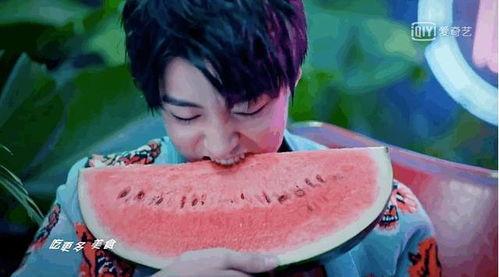 娱乐吃瓜君王俊凯,娱乐吃瓜界的“瓜王”传奇  第1张